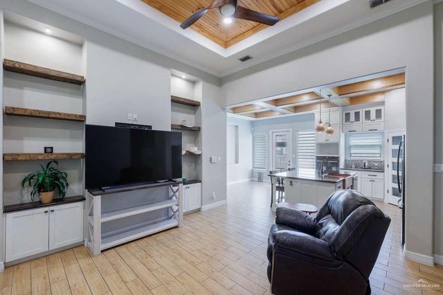4012 Santa Fe Street, Edinburg, TX 78542