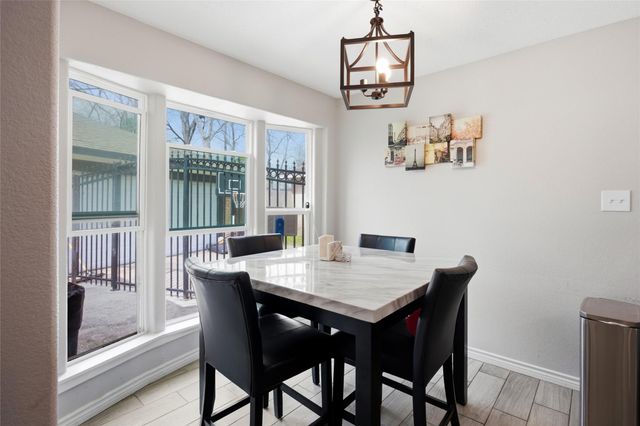 5206 Abercreek Avenue, Friendswood, TX 77546