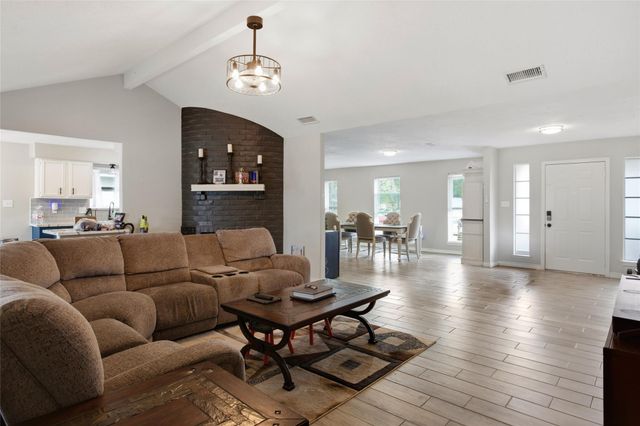 5206 Abercreek Avenue, Friendswood, TX 77546