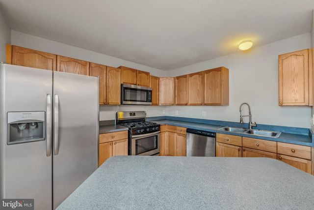 828 MARQUETTE, Martinsburg, WV 25401