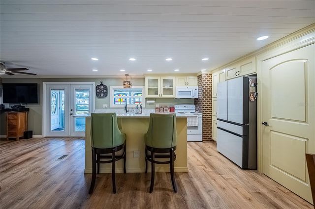 5421 MOHAWK STREET, Zephyrhills, FL 33542