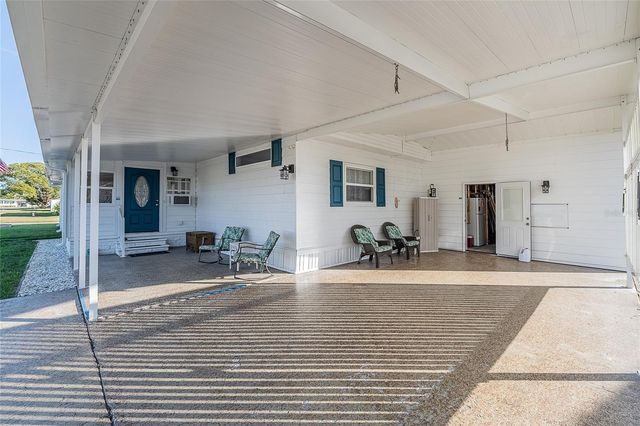 5421 MOHAWK STREET, Zephyrhills, FL 33542