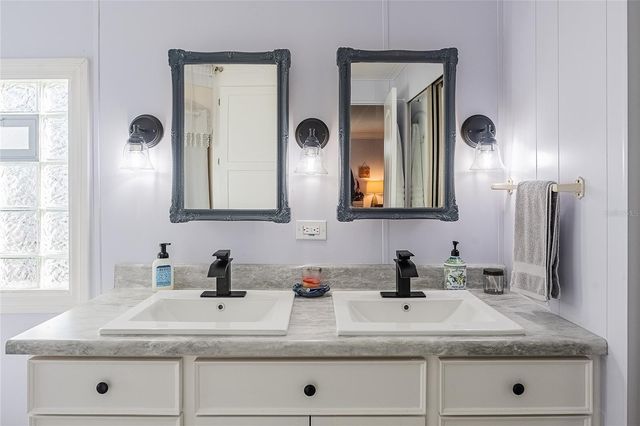 5421 MOHAWK STREET, Zephyrhills, FL 33542