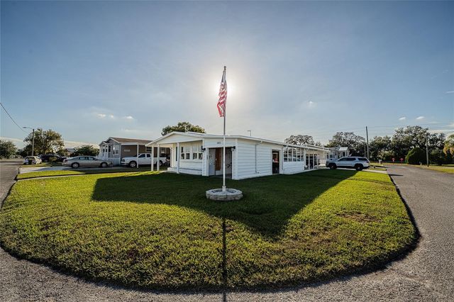 5421 MOHAWK STREET, Zephyrhills, FL 33542