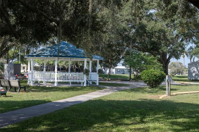 5421 MOHAWK STREET, Zephyrhills, FL 33542