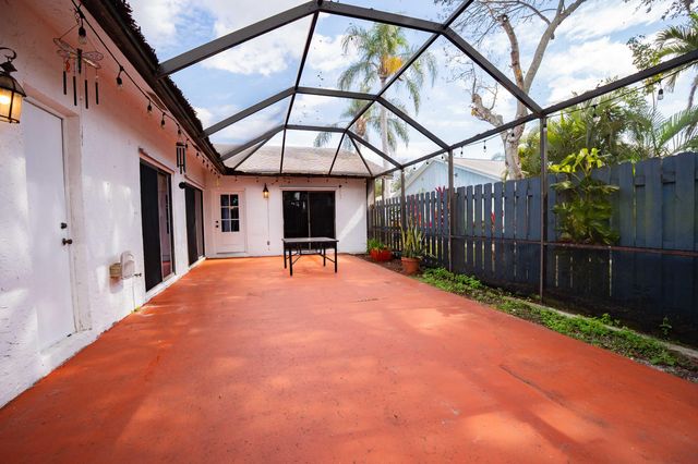 803 Timberlane Circle, Greenacres, FL 33463