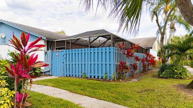 803 Timberlane Circle, Greenacres, FL 33463