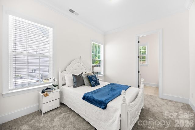 809 Brown Creek Drive, Matthews, NC 28104