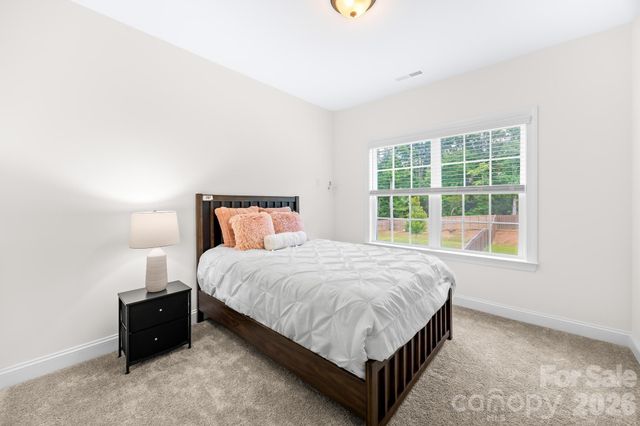809 Brown Creek Drive, Matthews, NC 28104