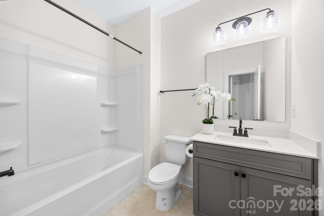 809 Brown Creek Drive, Matthews, NC 28104