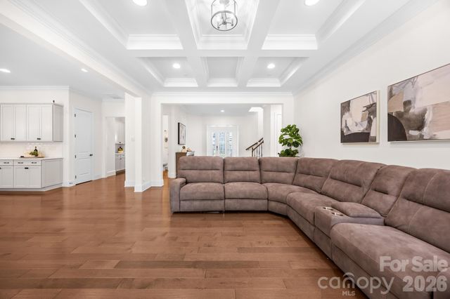 809 Brown Creek Drive, Matthews, NC 28104