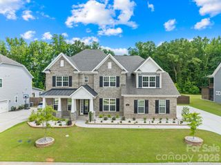 809 Brown Creek Drive, Matthews, NC 28104