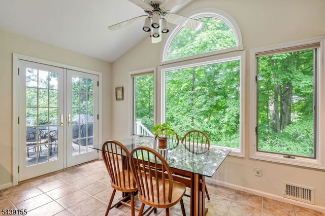 33 Runnymede Rd, Chatham Twp., NJ 07928