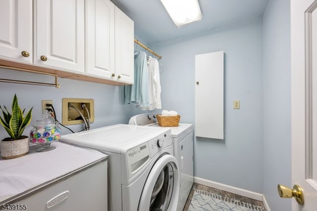 33 Runnymede Rd, Chatham Twp., NJ 07928