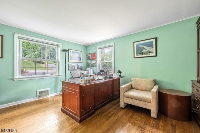 33 Runnymede Rd, Chatham Twp., NJ 07928