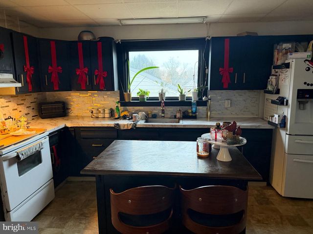 3727 6TH ST, Brookhaven, PA 19015