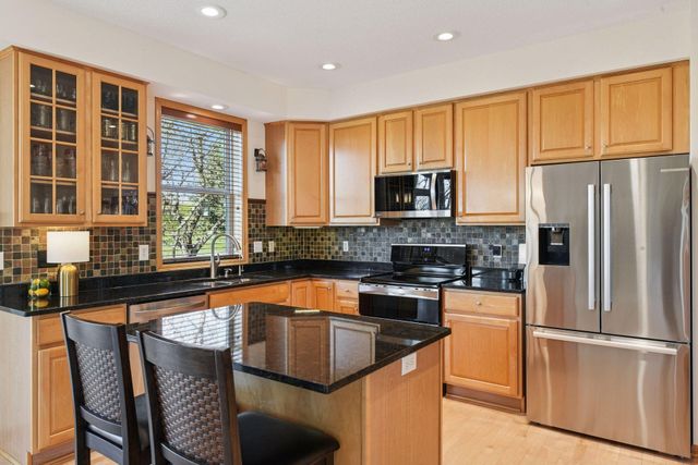 583 Summerfield Drive, Chanhassen, MN 55317