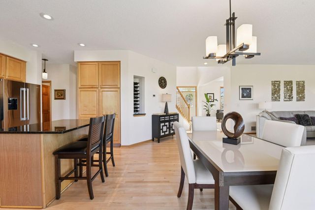 583 Summerfield Drive, Chanhassen, MN 55317