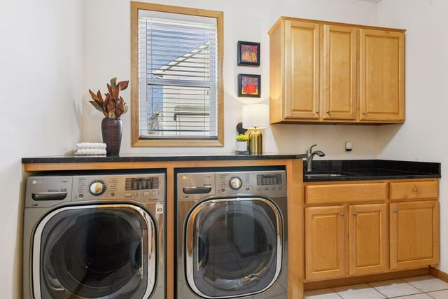 583 Summerfield Drive, Chanhassen, MN 55317