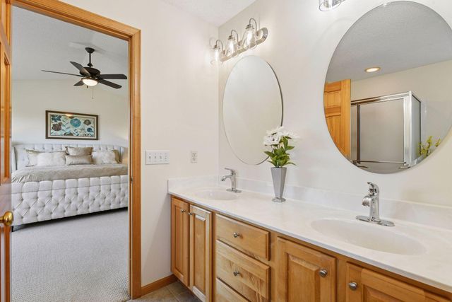 583 Summerfield Drive, Chanhassen, MN 55317