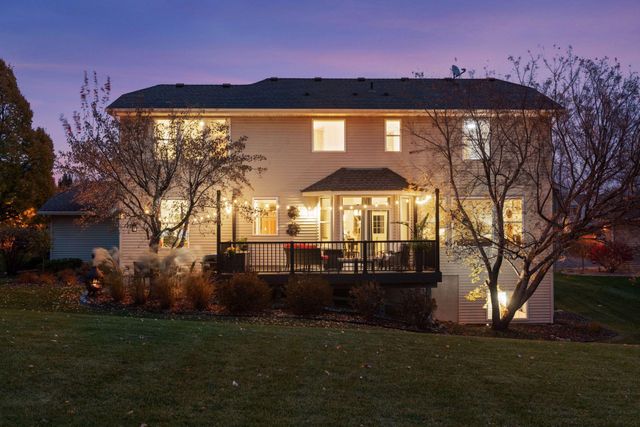 583 Summerfield Drive, Chanhassen, MN 55317