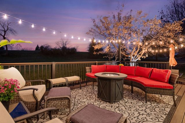 583 Summerfield Drive, Chanhassen, MN 55317