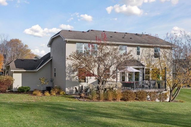 583 Summerfield Drive, Chanhassen, MN 55317