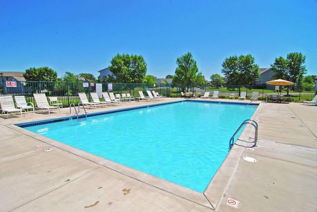 583 Summerfield Drive, Chanhassen, MN 55317