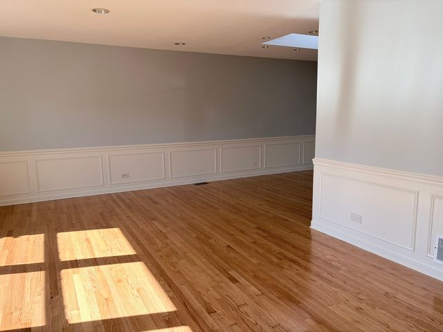 97 N Walnut Lane, Schaumburg, IL 60194