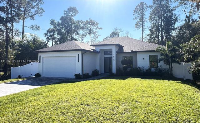 3366 72Th AVE NE, Naples, FL 34120