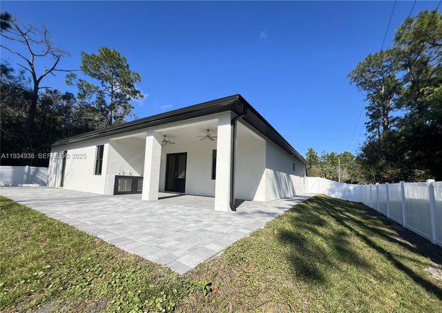 3366 72Th AVE NE, Naples, FL 34120