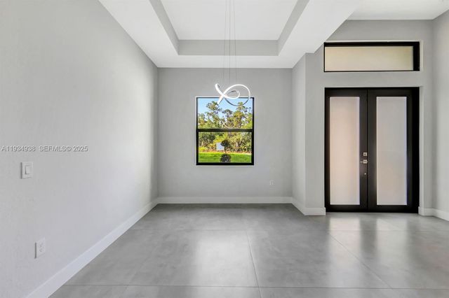 3366 72Th AVE NE, Naples, FL 34120