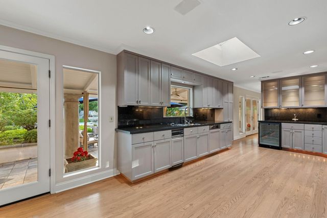400 Crocker Rd, Sacramento, CA 95864