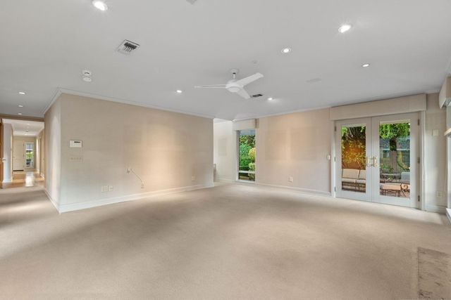 400 Crocker Rd, Sacramento, CA 95864