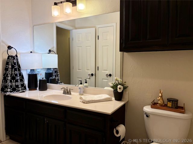 10221 E 114th Place S, Bixby, OK 74008