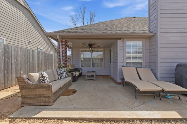 10221 E 114th Place S, Bixby, OK 74008
