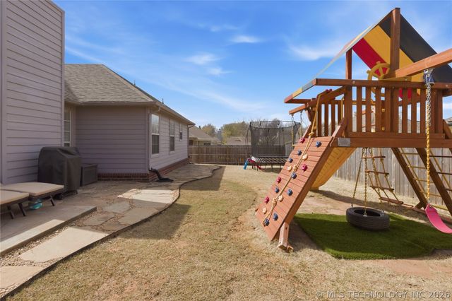 10221 E 114th Place S, Bixby, OK 74008