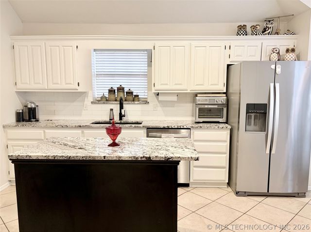 10221 E 114th Place S, Bixby, OK 74008