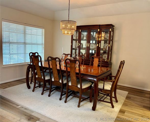 10221 E 114th Place S, Bixby, OK 74008