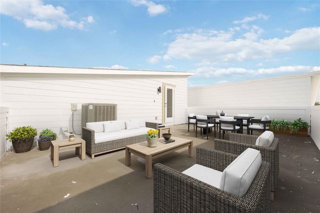 2115 Dan Street, Houston, TX 77020