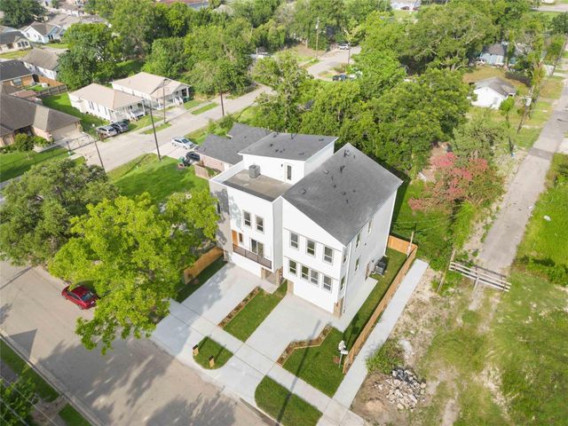 2115 Dan Street, Houston, TX 77020