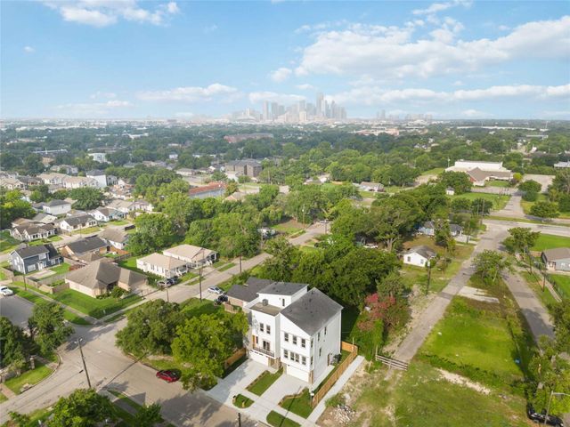2115 Dan Street, Houston, TX 77020