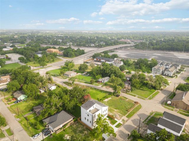 2115 Dan Street, Houston, TX 77020