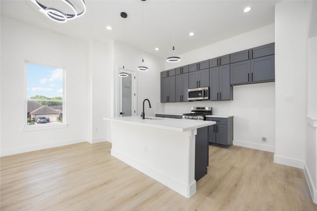 2115 Dan Street, Houston, TX 77020