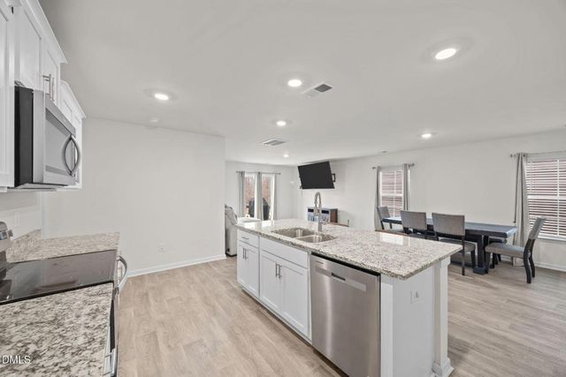 2527 Lily Drive, Haw River, NC 27258