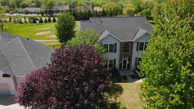 2888 Eagle Valley Drive, Woodbury, MN 55129