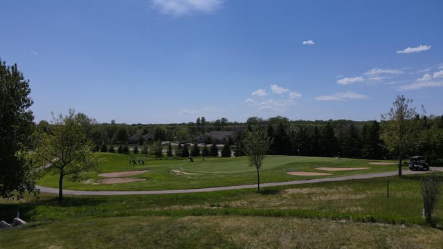2888 Eagle Valley Drive, Woodbury, MN 55129