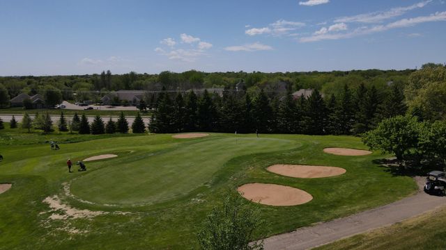 2888 Eagle Valley Drive, Woodbury, MN 55129