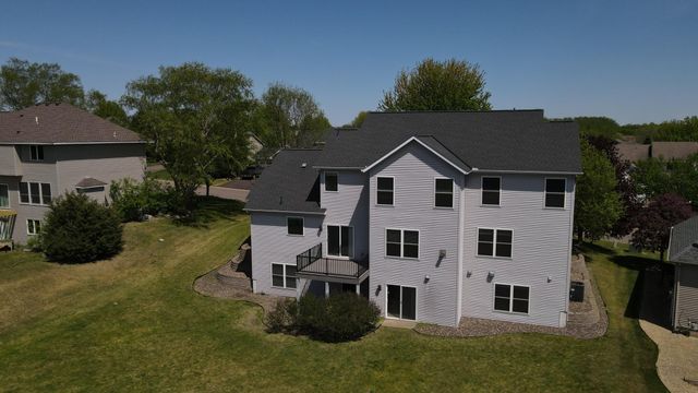 2888 Eagle Valley Drive, Woodbury, MN 55129