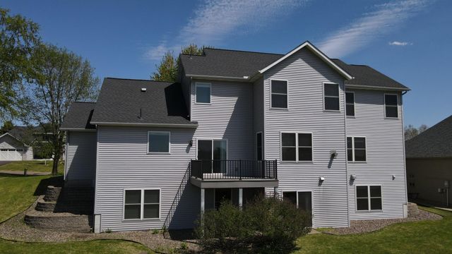 2888 Eagle Valley Drive, Woodbury, MN 55129